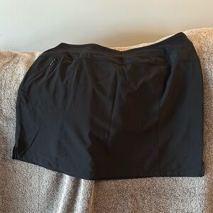 Black golf skirt 1 zippered side pocket